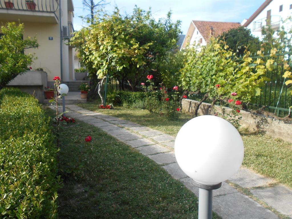 Apartment Cherry Kaštela Zewnętrze zdjęcie