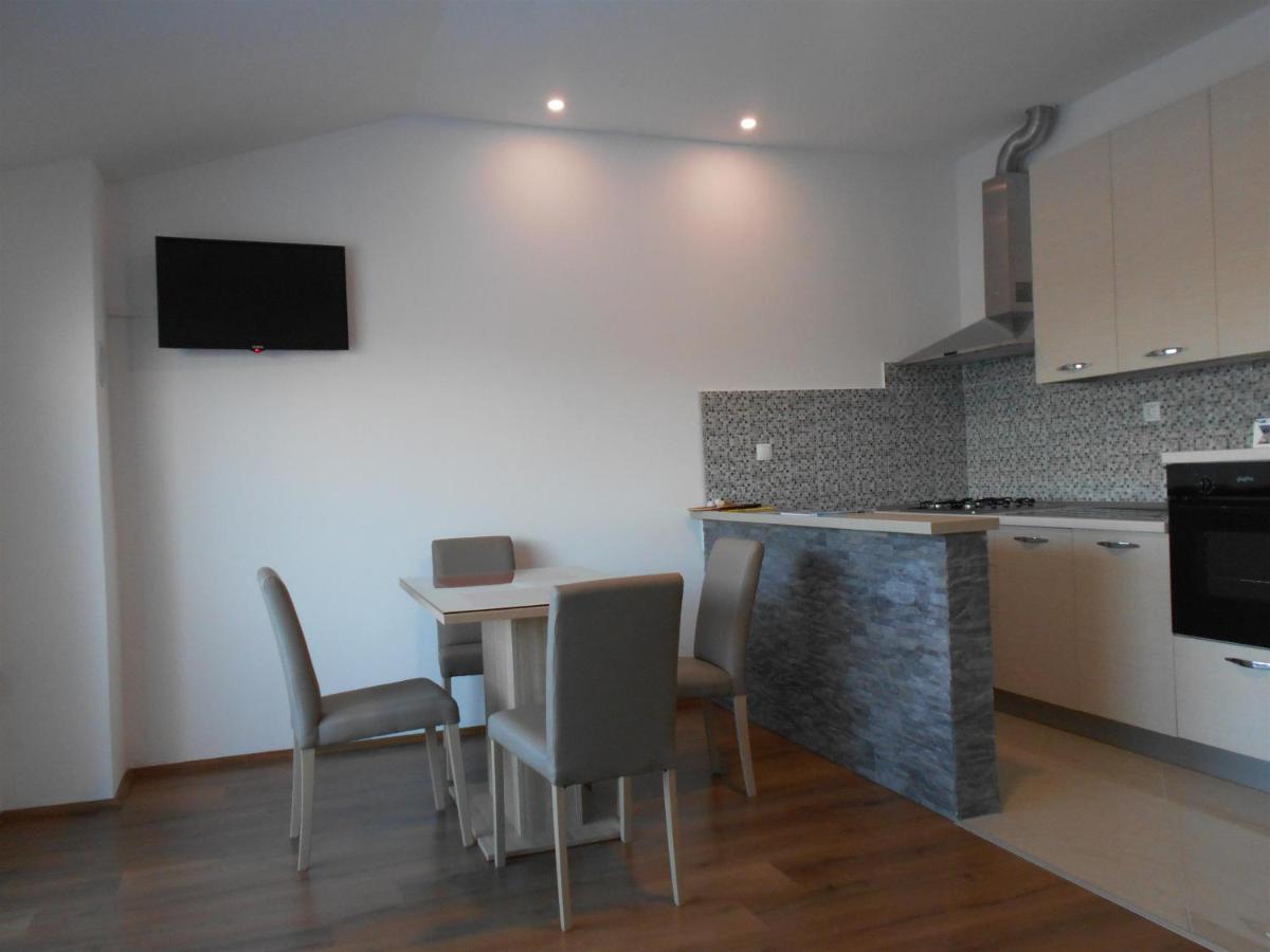 Apartment Cherry Kaštela Zewnętrze zdjęcie